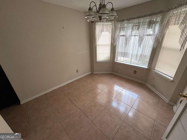5220 Round Table Drive, Ellenwood, GA 30294