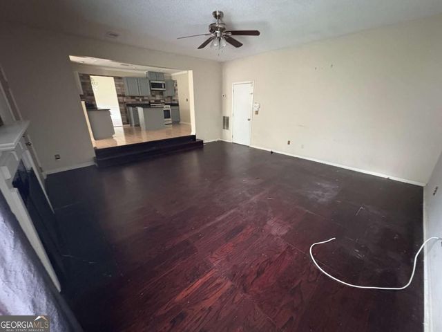 5220 Round Table Drive, Ellenwood, GA 30294