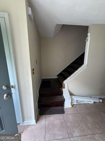5220 Round Table Drive, Ellenwood, GA 30294