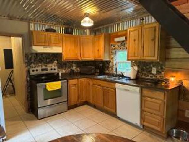 HC 73 Box 91 F, Marble Falls, AR 72648
