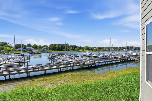 1024 Porte Harbour Arch Apt 202, Hampton, VA 23664