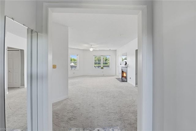 1024 Porte Harbour Arch Apt 202, Hampton, VA 23664