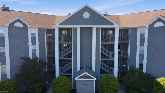 1024 Porte Harbour Arch Apt 202, Hampton, VA 23664