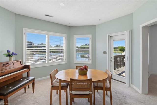 1024 Porte Harbour Arch Apt 202, Hampton, VA 23664