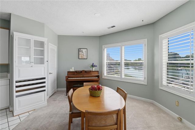 1024 Porte Harbour Arch Apt 202, Hampton, VA 23664