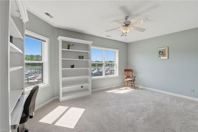 1024 Porte Harbour Arch Apt 202, Hampton, VA 23664