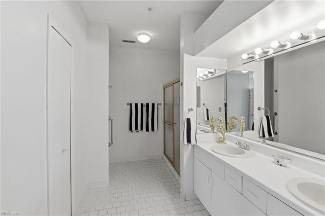 1024 Porte Harbour Arch Apt 202, Hampton, VA 23664