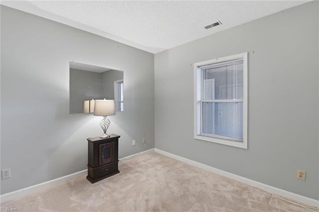 1024 Porte Harbour Arch Apt 202, Hampton, VA 23664