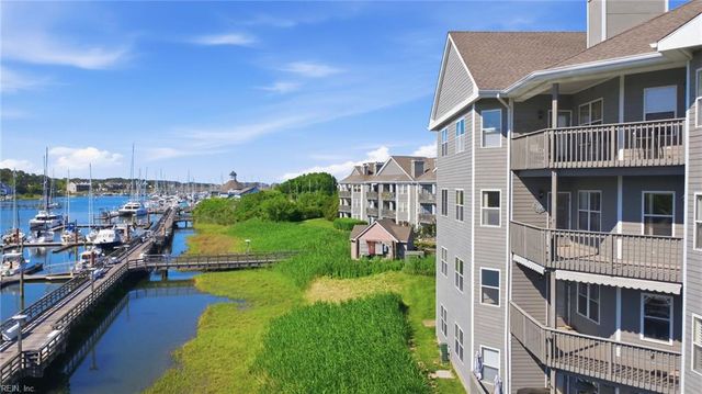 1024 Porte Harbour Arch Apt 202, Hampton, VA 23664