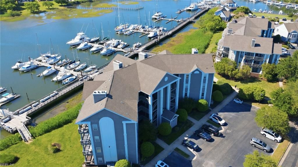 1024 Porte Harbour Arch Apt 202, Hampton, VA 23664