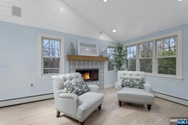 105 Apple Ridge Road, Woodcliff Lake, NJ 07677