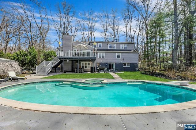 105 Apple Ridge Road, Woodcliff Lake, NJ 07677