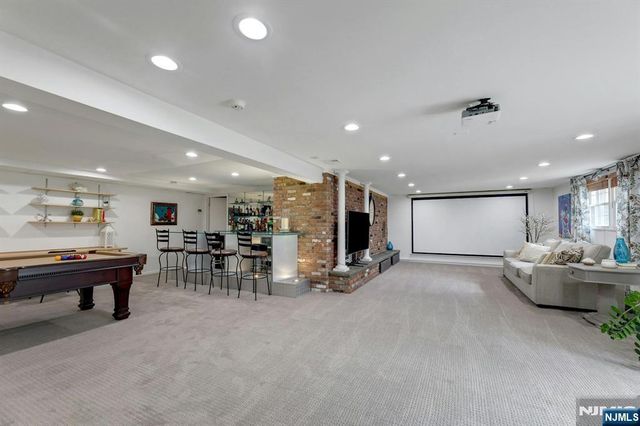 105 Apple Ridge Road, Woodcliff Lake, NJ 07677