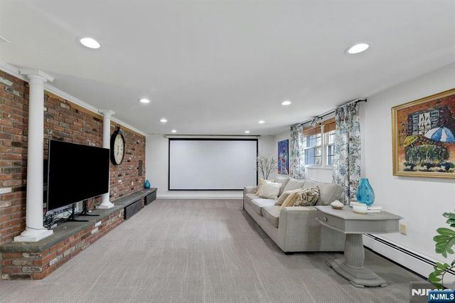 105 Apple Ridge Road, Woodcliff Lake, NJ 07677