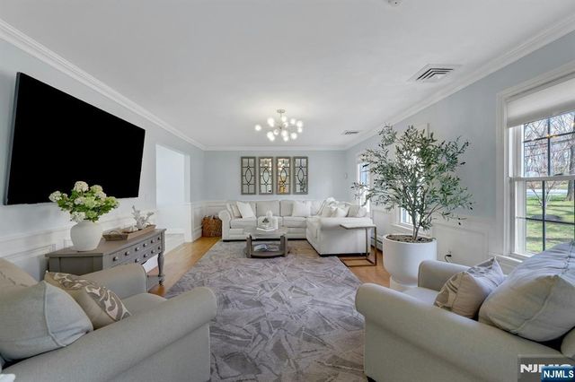 105 Apple Ridge Road, Woodcliff Lake, NJ 07677