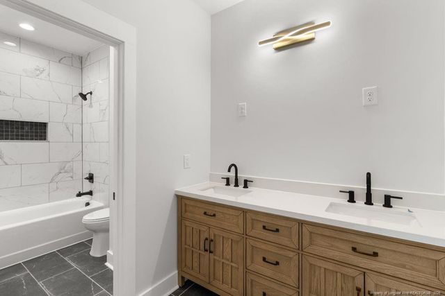 408 Stable Court, Linden, NC 28356