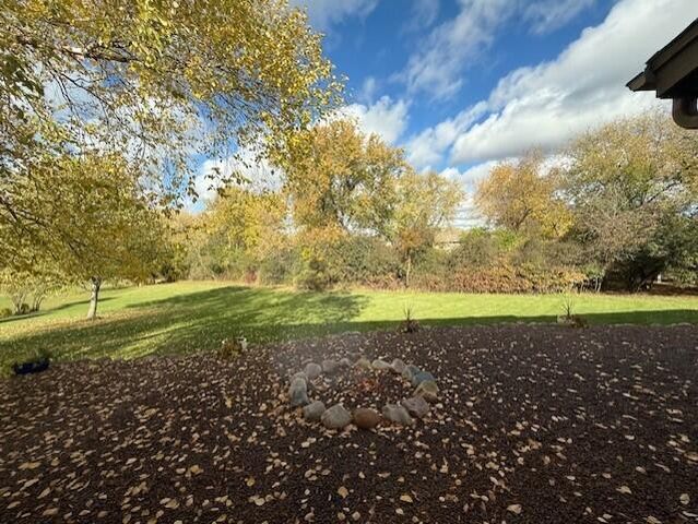 5700 Woodland Hills DRIVE, Mount Pleasant, WI 53406