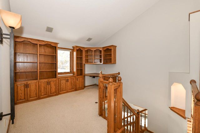 5700 Woodland Hills DRIVE, Mount Pleasant, WI 53406