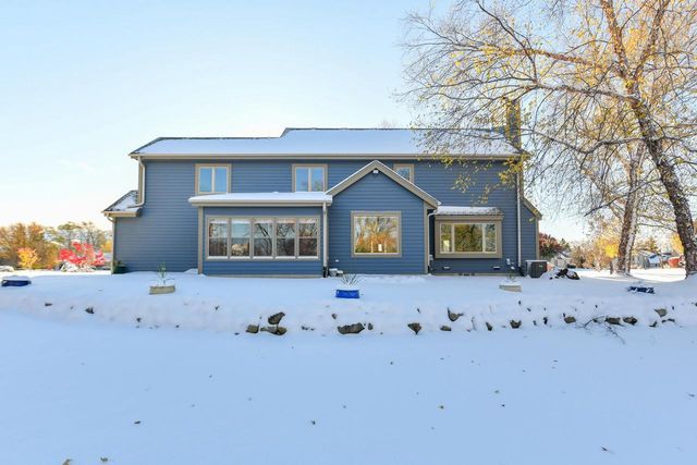 5700 Woodland Hills DRIVE, Mount Pleasant, WI 53406