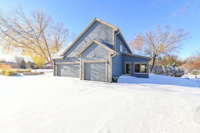 5700 Woodland Hills DRIVE, Mount Pleasant, WI 53406