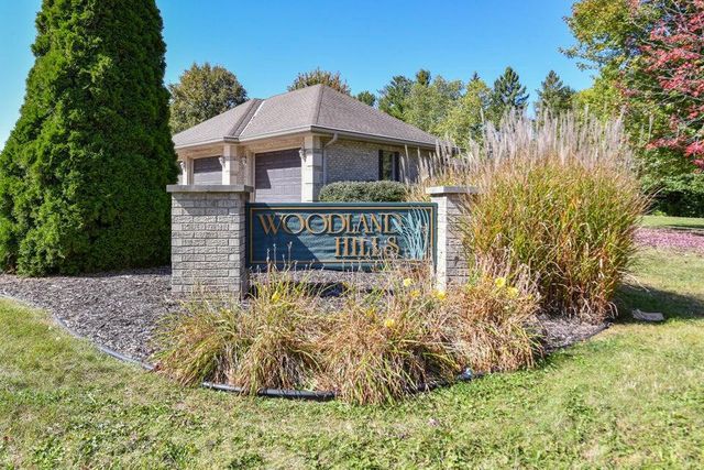 5700 Woodland Hills DRIVE, Mount Pleasant, WI 53406