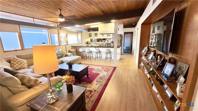 601 Lawrence Street, Refugio, TX 78377