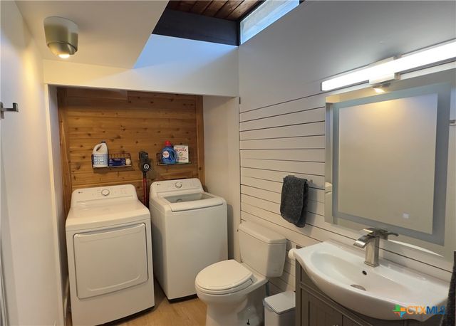 601 Lawrence Street, Refugio, TX 78377