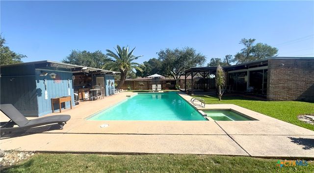 601 Lawrence Street, Refugio, TX 78377