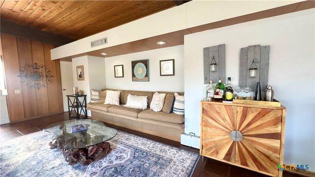 601 Lawrence Street, Refugio, TX 78377