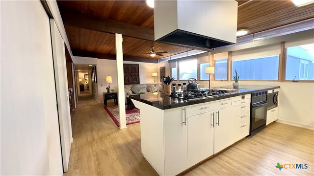 601 Lawrence Street, Refugio, TX 78377