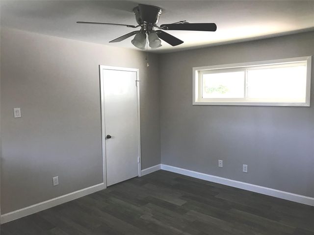 5470 Carew Street, Houston, TX 77096