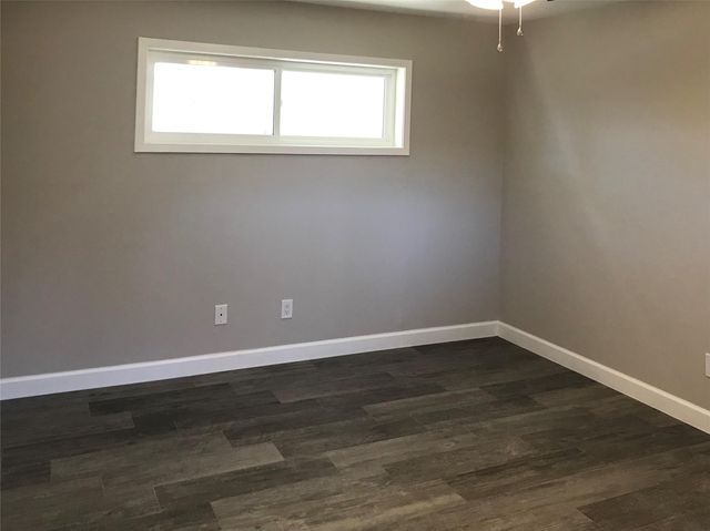 5470 Carew Street, Houston, TX 77096
