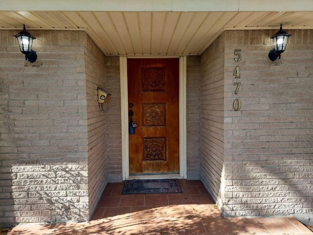5470 Carew Street, Houston, TX 77096