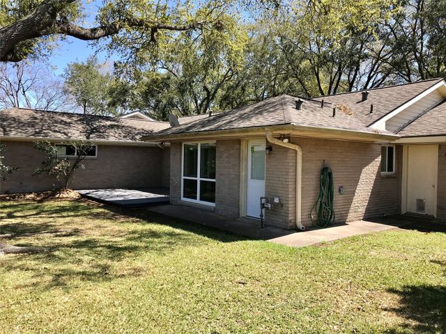 5470 Carew Street, Houston, TX 77096