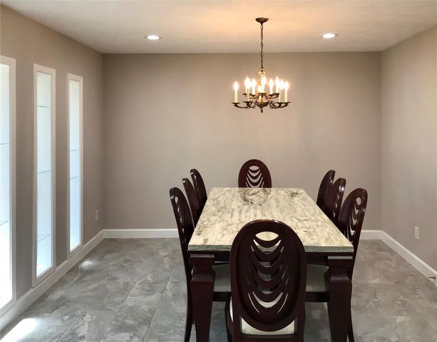 5470 Carew Street, Houston, TX 77096