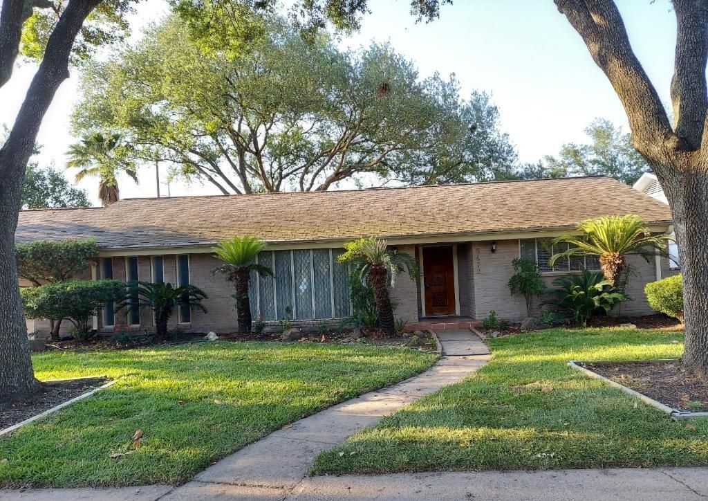5470 Carew Street, Houston, TX 77096