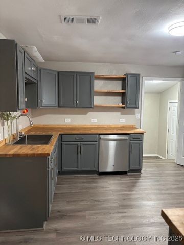 1200 S McKinley Avenue, Calera, OK 74730