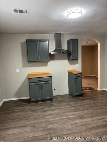 1200 S McKinley Avenue, Calera, OK 74730