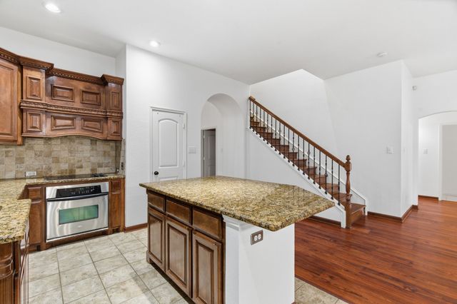 2930 Coteau Way, Dallas, TX 75227