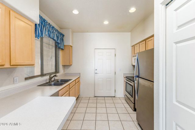 1445 E Broadway Road 115, Tempe, AZ 85282