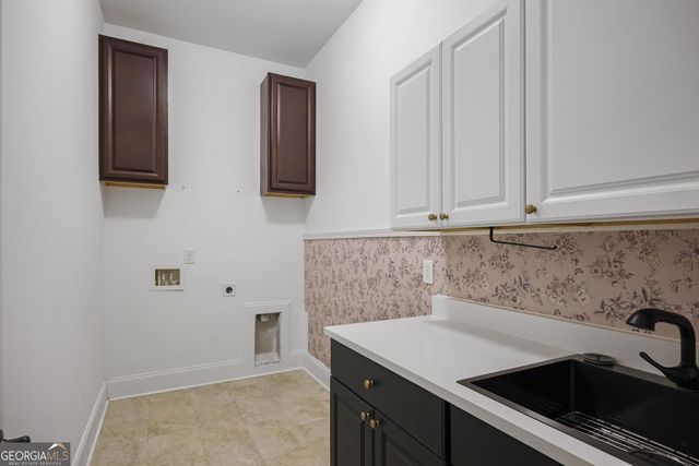3936 Dahlwiny Court, Sandy Springs, GA 30350