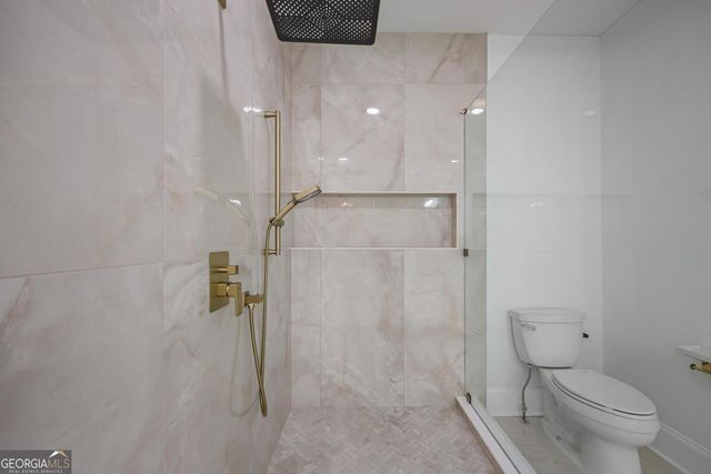 3936 Dahlwiny Court, Sandy Springs, GA 30350