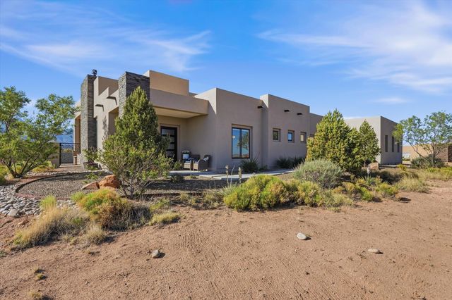 15 Pueblo Bonito Road, Placitas, NM 87043