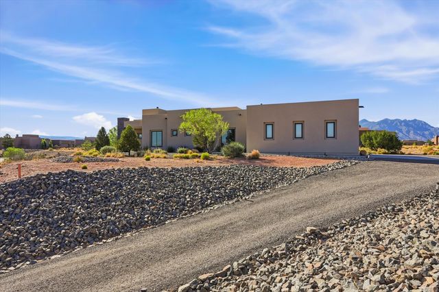 15 Pueblo Bonito Road, Placitas, NM 87043