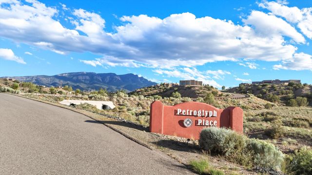 15 Pueblo Bonito Road, Placitas, NM 87043