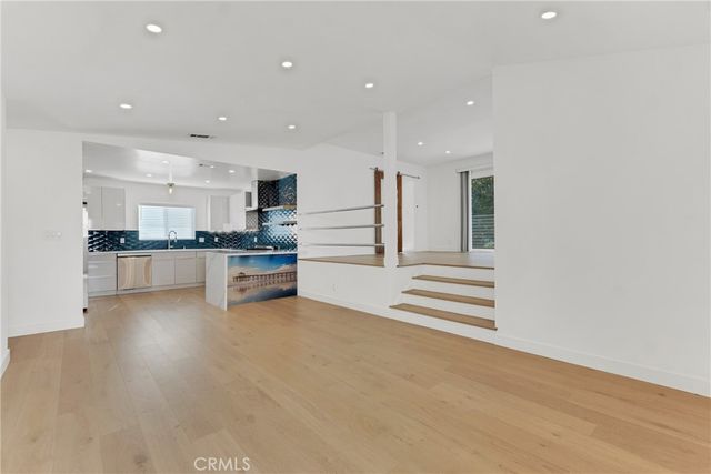 7841 W 83rd, Playa Del Rey, CA 90293