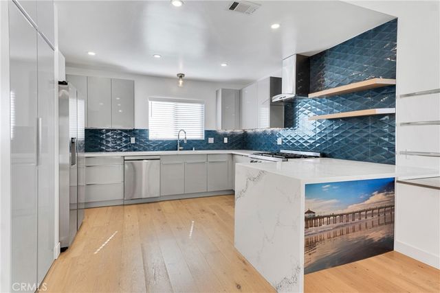 7841 W 83rd, Playa Del Rey, CA 90293