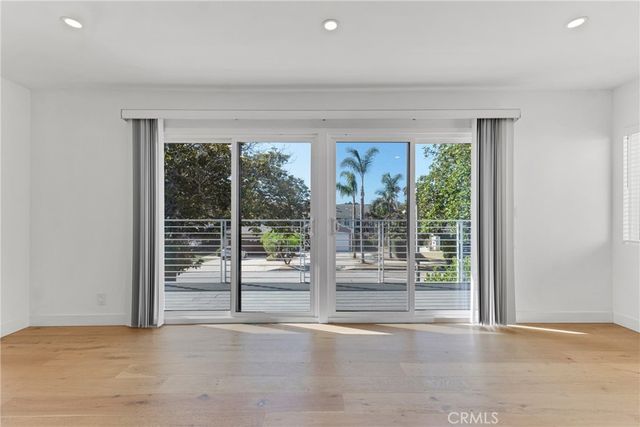 7841 W 83rd, Playa Del Rey, CA 90293