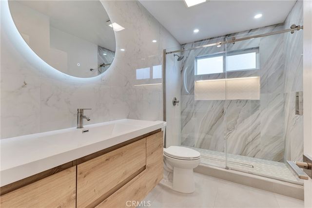 7841 W 83rd, Playa Del Rey, CA 90293