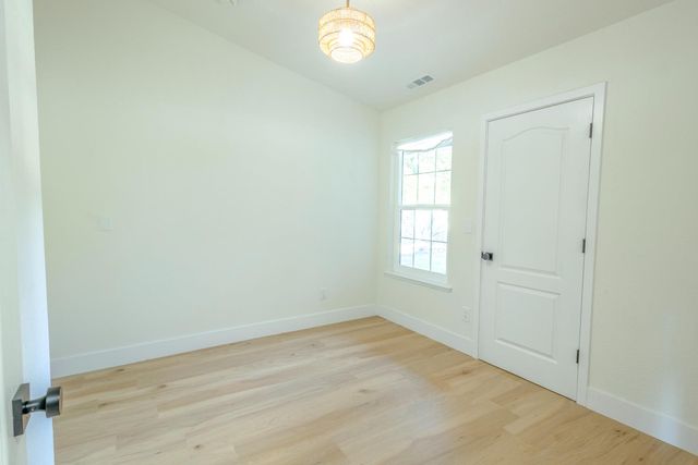 2704 Houston Ave, Stockton, CA 95206